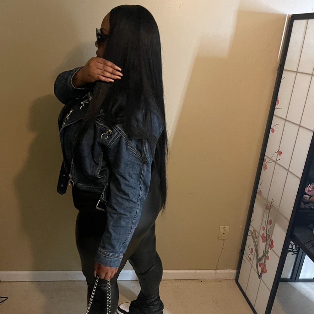 Meet your Posher, Khalisha